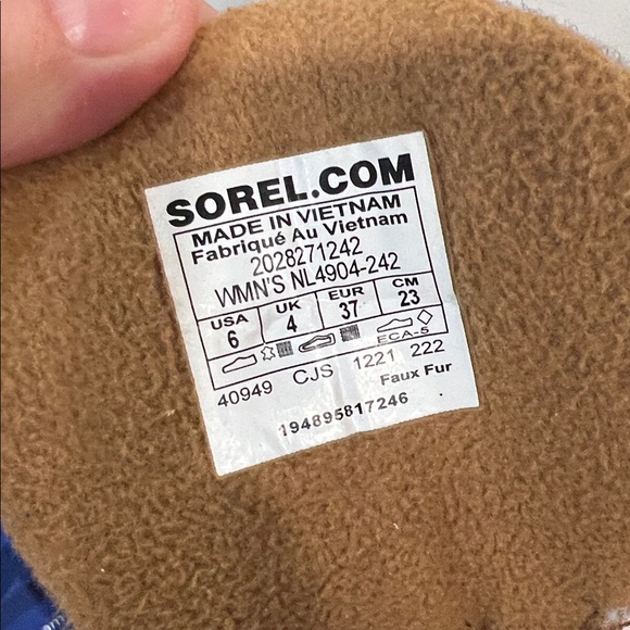 Sorel Kinetic Breakthru Conquest WP Waterproof Velvet Tan Gum Lace Up Boots - Picture 2 of 3